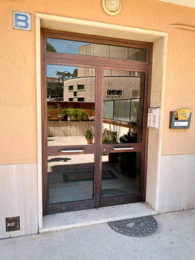 44Oz Apartment With Terrace In Monteverde Rome Exterior photo